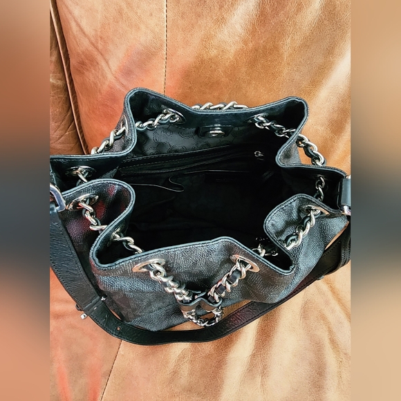 Michael Kors Frankie Large Drawstring Bag - Picture 5 of 5